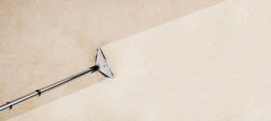 Kale-temizlik-sirketi-yerinde-hali-yikama